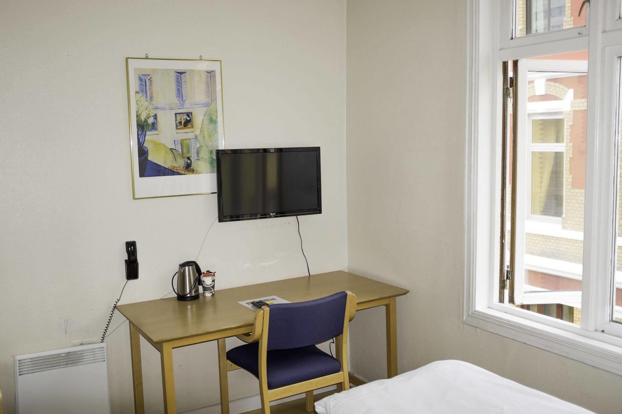 Skansen Hostel Stavanger Bagian luar foto